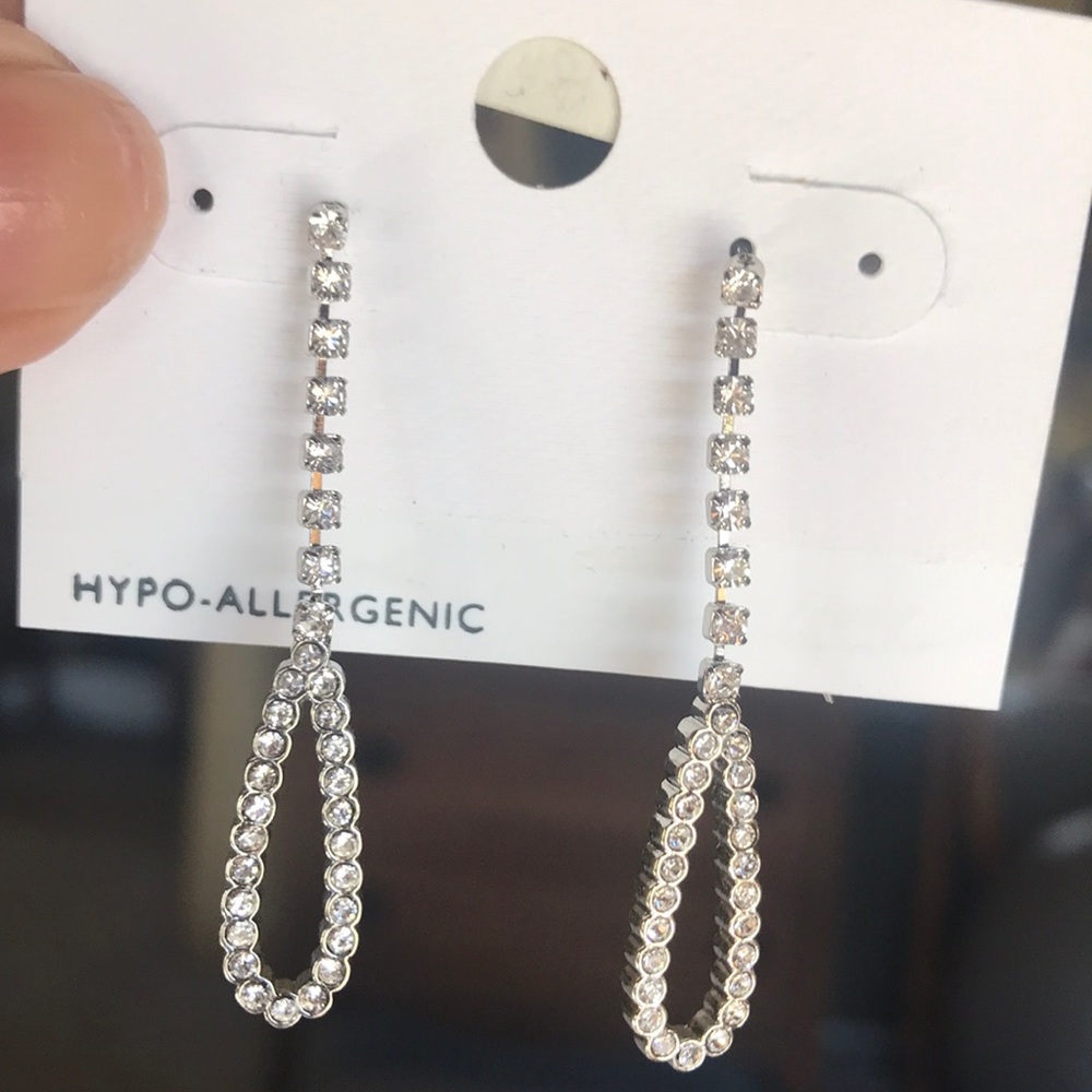 Earings - Picture 2 of 2